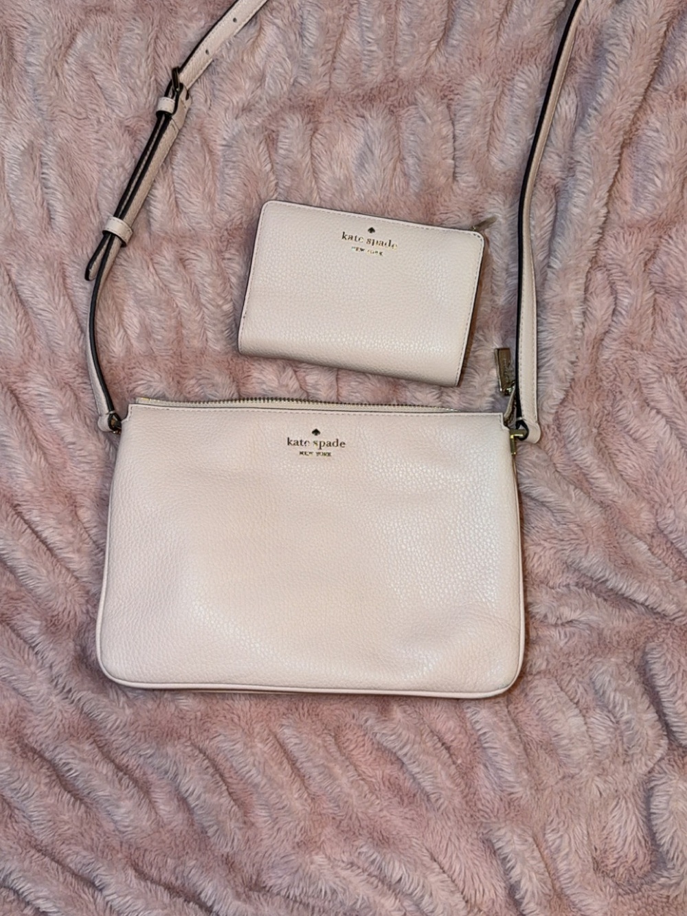 kate spade light pink Pebbled Leather Crossbody with Matching Wallet